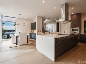 7128 NE 119th Lane, Kirkland WA 98034