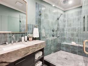 7128 NE 119th Lane, Kirkland WA 98034