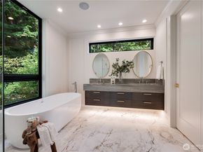 7128 NE 119th Lane, Kirkland WA 98034