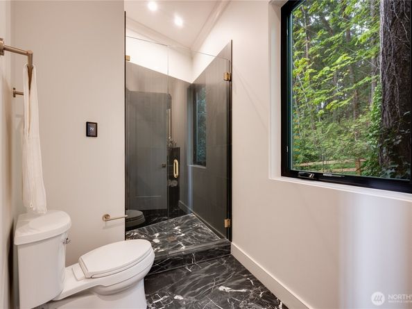 7128 NE 119th Lane, Kirkland WA 98034