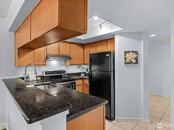 12044 100th Avenue NE H102, Kirkland WA 98034