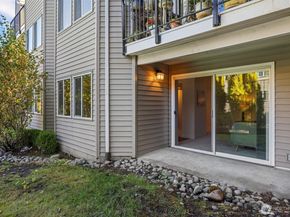 12044 100th Avenue NE H102, Kirkland WA 98034