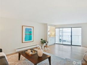 2104 Alki Avenue SW 306, Seattle WA 98116