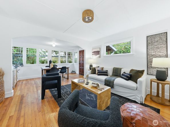 833 NW 52nd, Seattle WA 98107