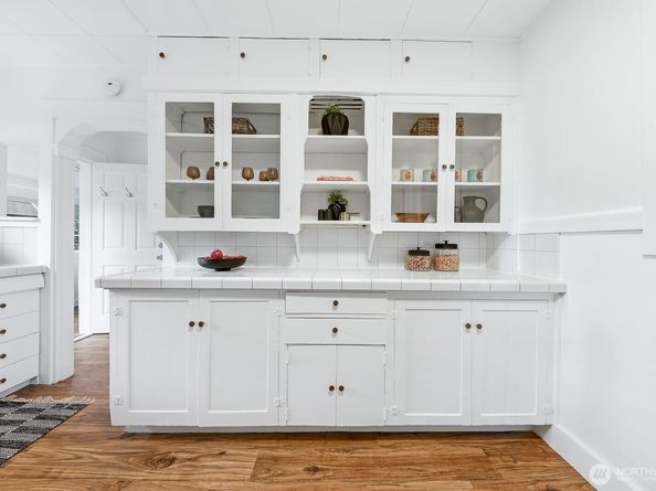 833 NW 52nd, Seattle WA 98107