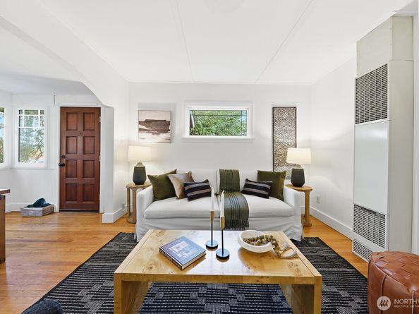 833 NW 52nd, Seattle WA 98107