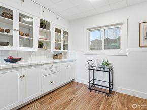 833 NW 52nd, Seattle WA 98107