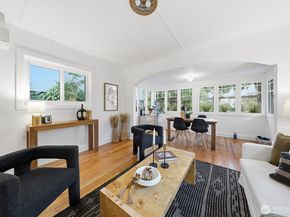 833 NW 52nd, Seattle WA 98107