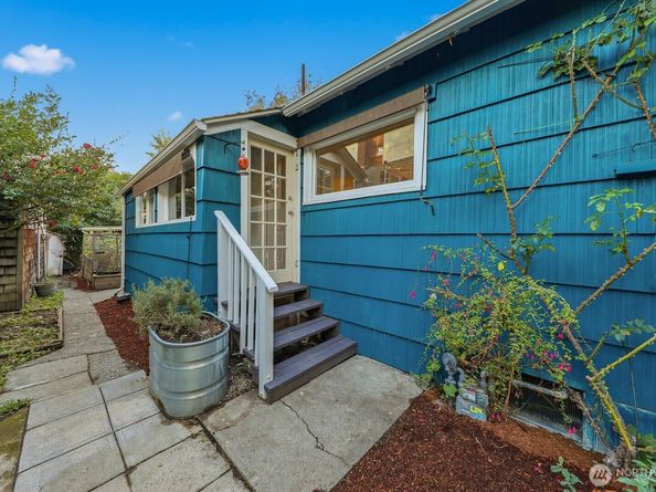 833 NW 52nd, Seattle WA 98107