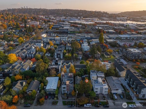 833 NW 52nd, Seattle WA 98107