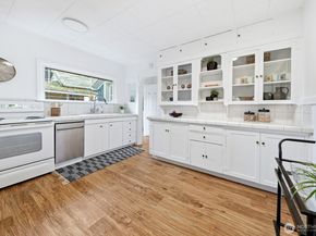 833 NW 52nd, Seattle WA 98107