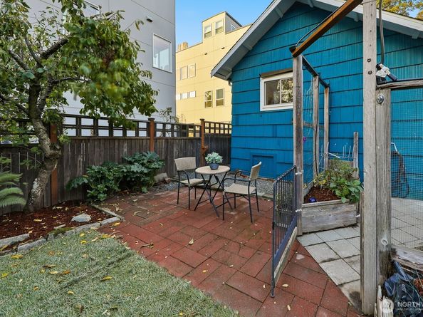 833 NW 52nd, Seattle WA 98107