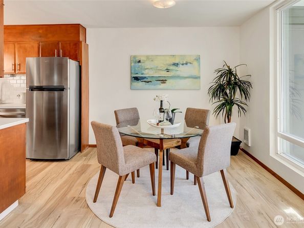 500 Olympic Place 304, Seattle WA 98119