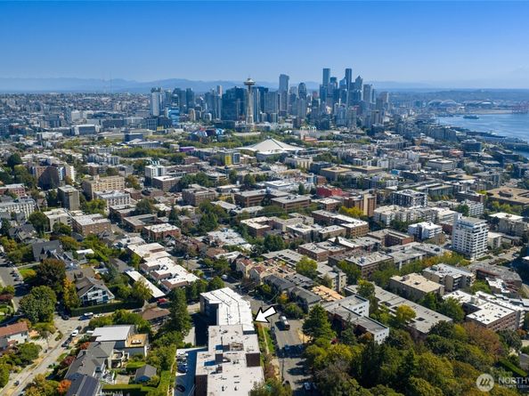 500 Olympic Place 304, Seattle WA 98119