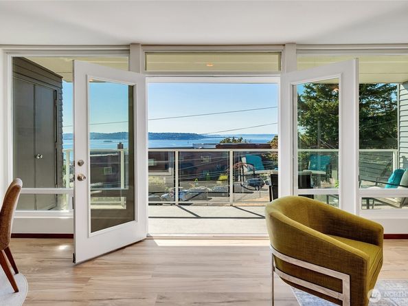 500 Olympic Place 304, Seattle WA 98119