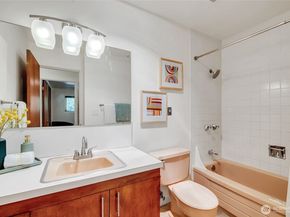 500 Olympic Place 304, Seattle WA 98119