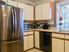 1101 37th Street SE 402, Auburn WA 98002