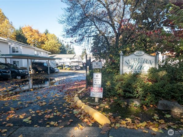 1101 37th Street SE 402, Auburn WA 98002