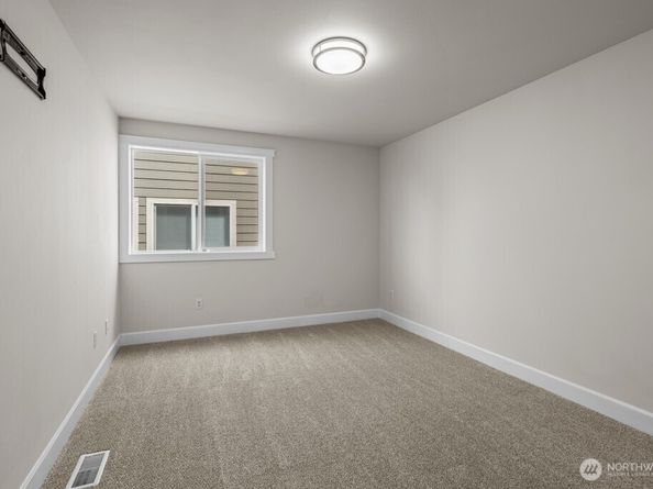 9304 S 223rd Place, Kent WA 98031