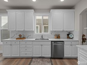 9304 S 223rd Place, Kent WA 98031