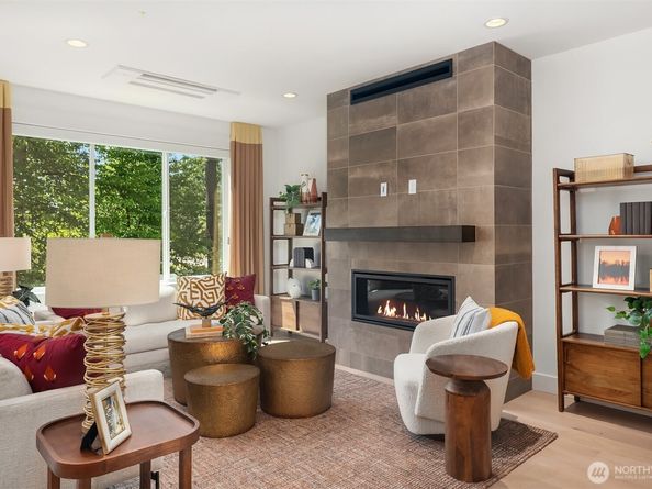 14838 Site 2 NE 2nd Court, Bellevue WA 98007
