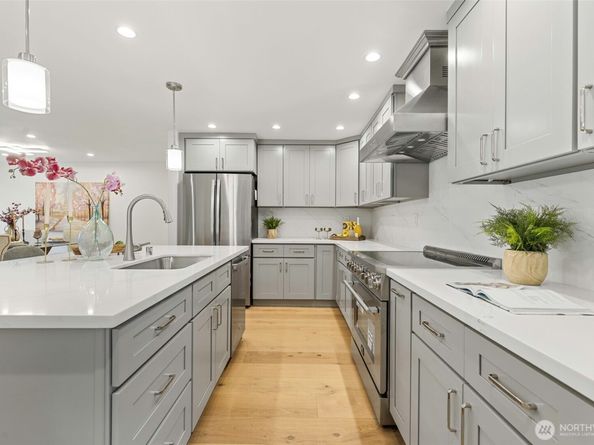 2457 168th Place NE, Bellevue WA 98008
