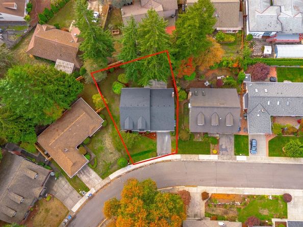 2457 168th Place NE, Bellevue WA 98008