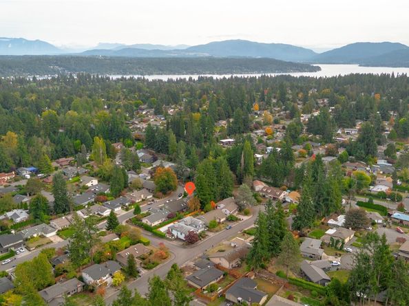 2457 168th Place NE, Bellevue WA 98008