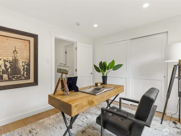 2457 168th Place NE, Bellevue WA 98008