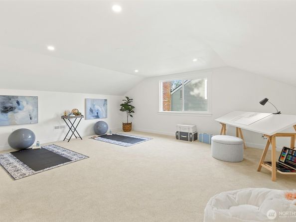 2457 168th Place NE, Bellevue WA 98008