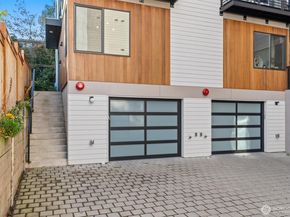 3959 1st Avenue NE A, Seattle WA 98105