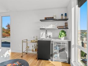 3959 1st Avenue NE A, Seattle WA 98105