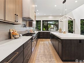 5515 108th Avenue NE, Kirkland WA 98033