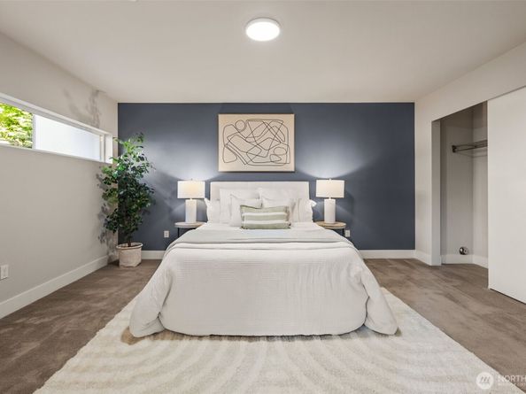 332 10th Avenue S, Kirkland WA 98033