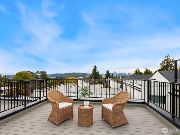 4422 1st Avenue NE A, Seattle WA 98105