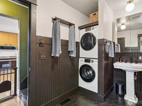 813 S Orcas Street, Seattle WA 98108