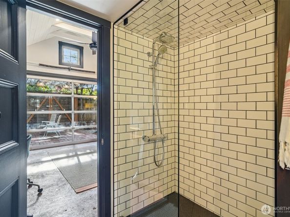 813 S Orcas Street, Seattle WA 98108