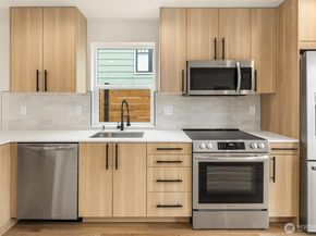 6503 Dibble Avenue NW, Seattle WA 98107