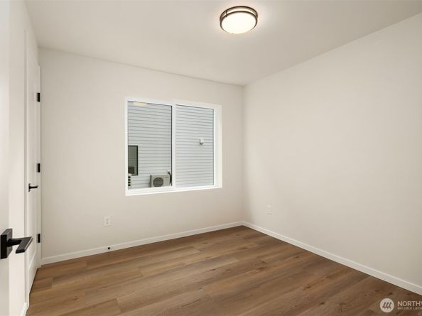 6503 Dibble Avenue NW, Seattle WA 98107