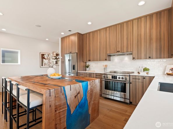 748 N 96th Street, Seattle WA 98103