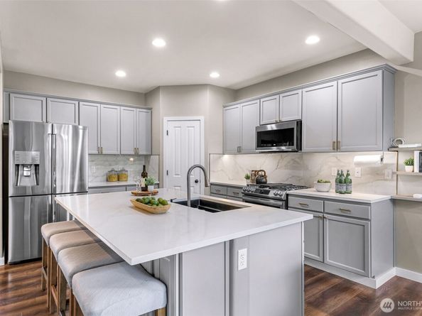 17824 19th Avenue SE, Bothell WA 98012