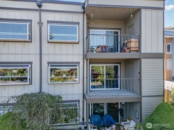 17440 NE 38th Street A201, Redmond WA 98052