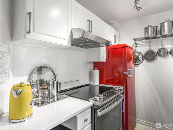1400 Hubbell Place 511, Seattle WA 98101