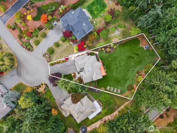 23587 Monument Place NW, Poulsbo WA 98370