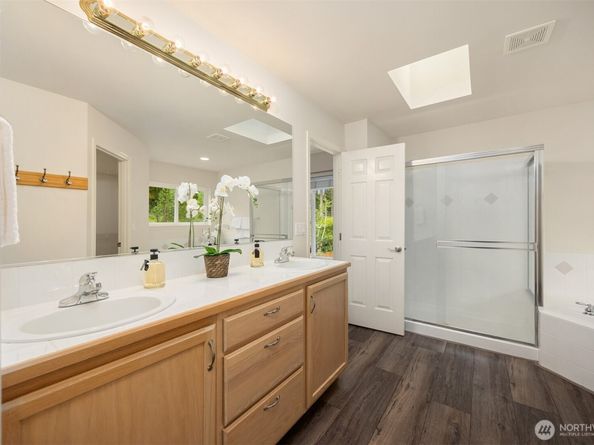 23587 Monument Place NW, Poulsbo WA 98370