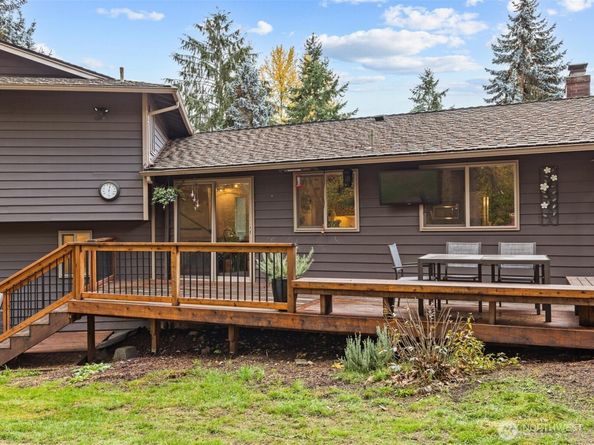 13922 Manor Way, Lynnwood WA 98087