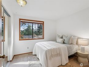 22035 NE 15th Street, Sammamish WA 98074