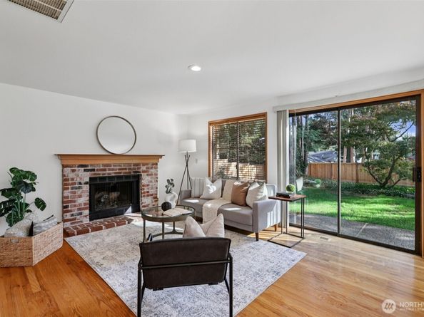 22035 NE 15th Street, Sammamish WA 98074