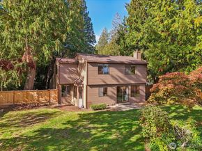 22035 NE 15th Street, Sammamish WA 98074