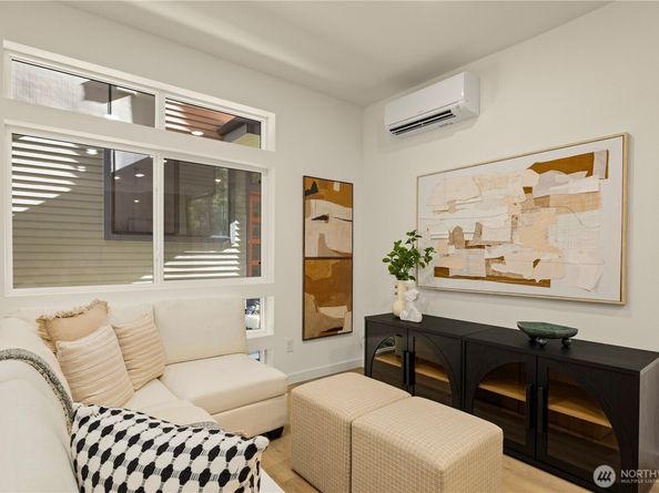 6544 C Latona Avenue NE, Seattle WA 98115